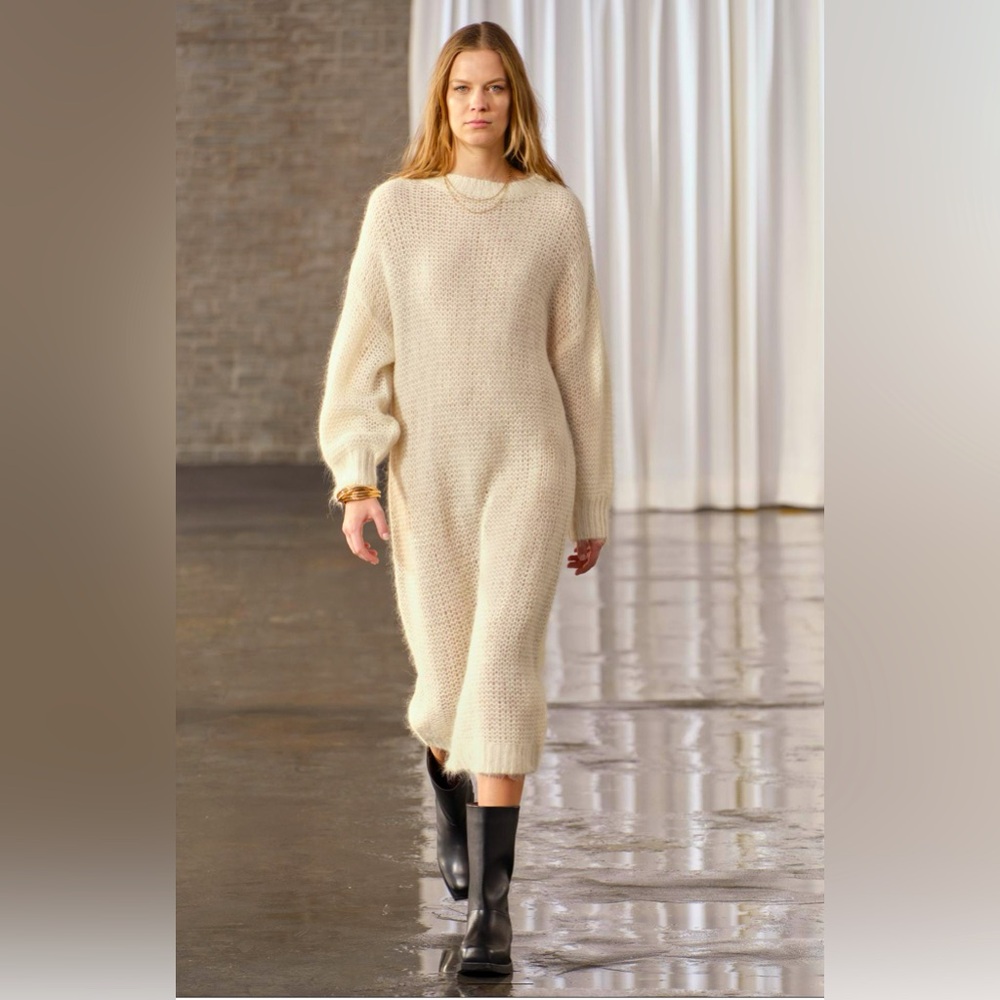 ZARA ALPACA BLEND KNIT DRESS STUNNING SIZE S. - Picture 1 of 9